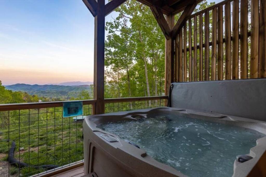 سيفيرفيل The Appalachian - Your Pigeon Forge Dream Cabin المظهر الخارجي الصورة