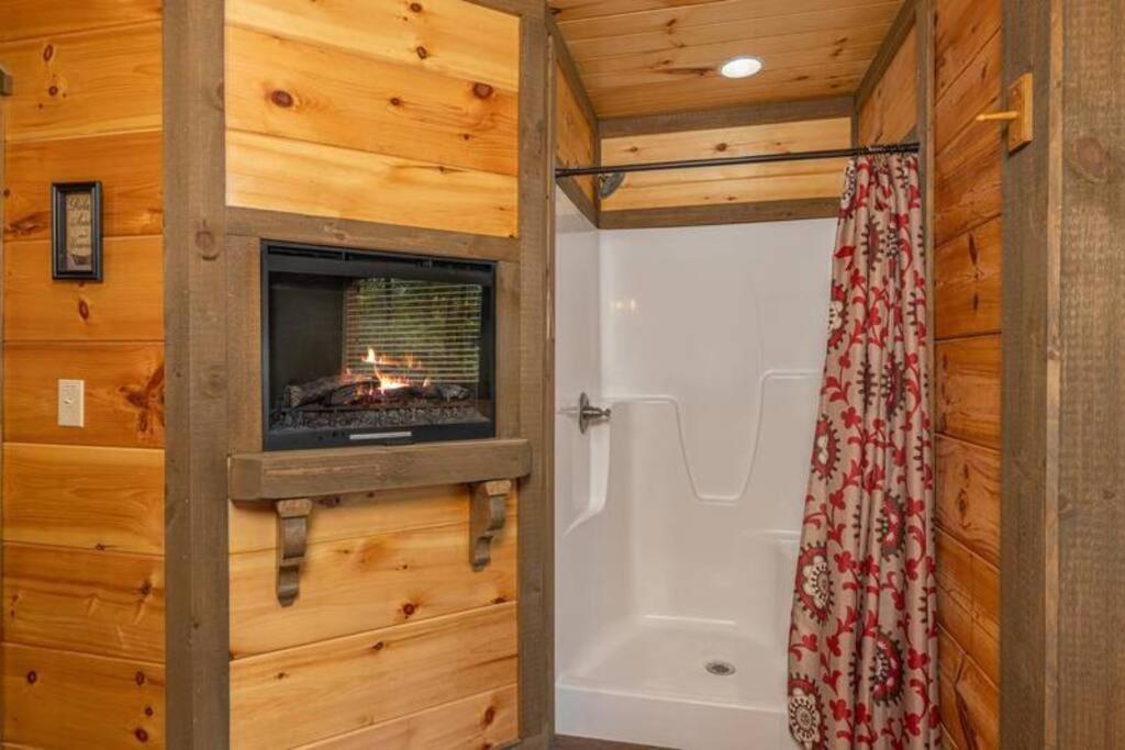 سيفيرفيل The Appalachian - Your Pigeon Forge Dream Cabin المظهر الخارجي الصورة