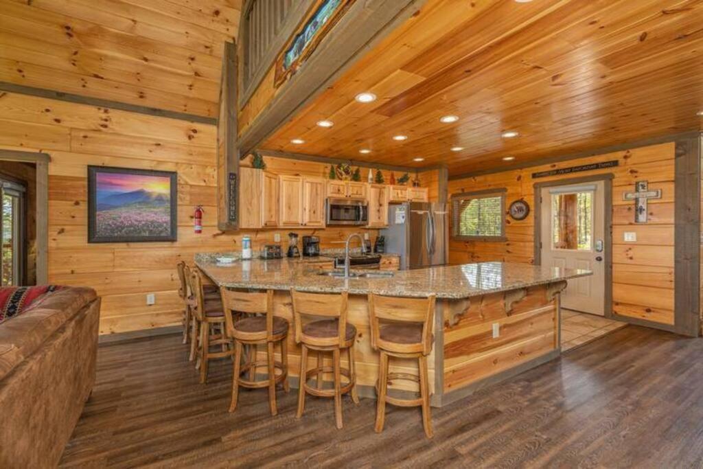 سيفيرفيل The Appalachian - Your Pigeon Forge Dream Cabin المظهر الخارجي الصورة