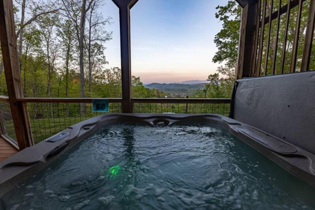 سيفيرفيل The Appalachian - Your Pigeon Forge Dream Cabin المظهر الخارجي الصورة